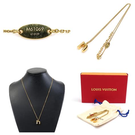 collier louis vuitton lettre|Louis Vuitton Collier lettres Lv & Me en T .